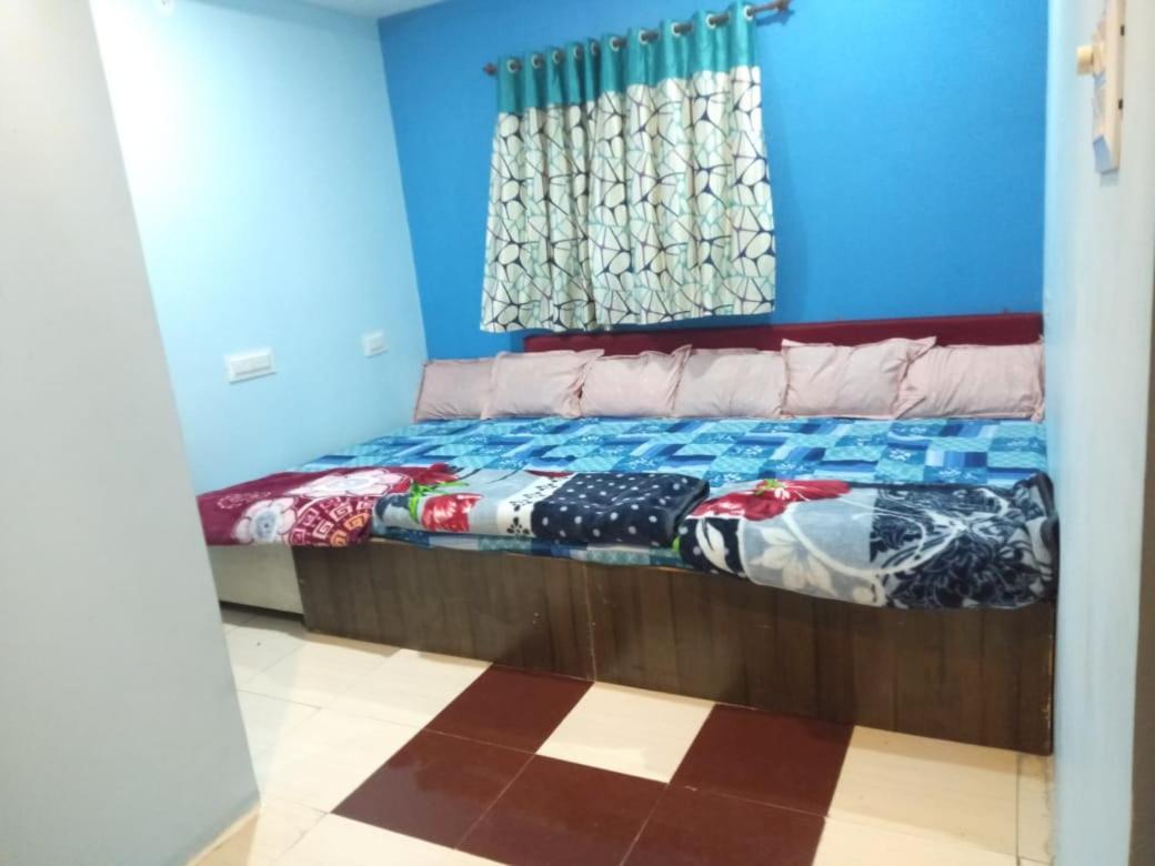 Bhagwati Guest House Uddzsaín Kültér fotó
